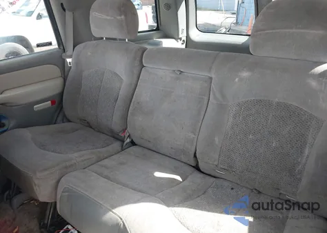 2002 Chevrolet Tahoe Ls from USA, damaged, VIN 1GNEC13Z32R128767